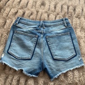 Good American jean shorts. Size 4/27